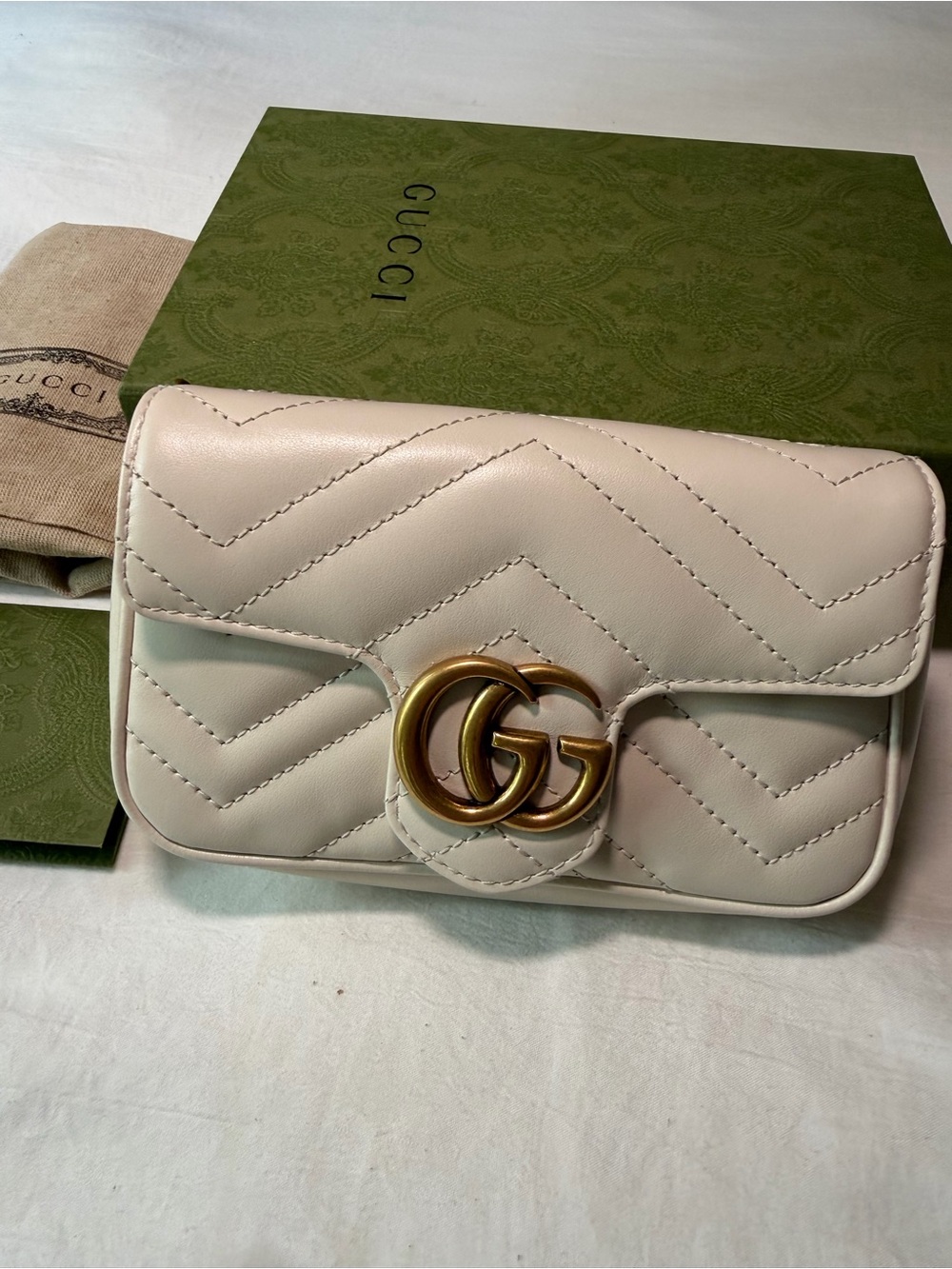 Gucci Small Chevron Leather Crossbody in Light Beige with Gold Hardware